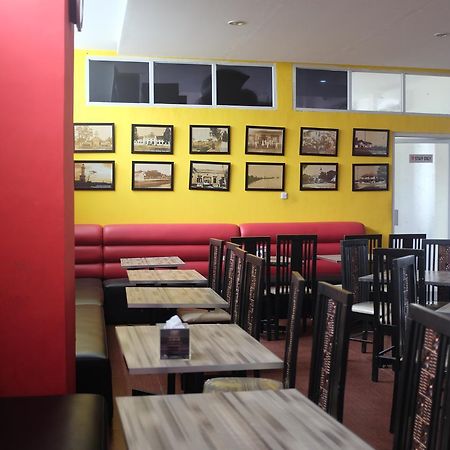 Reddoorz Plus Near Senen Jakarta Bagian luar foto