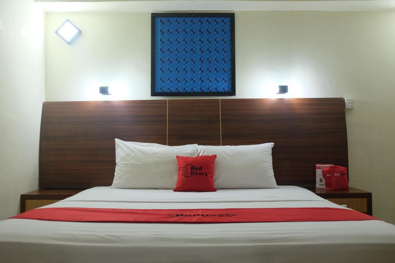 Reddoorz Plus Near Senen Jakarta Bagian luar foto