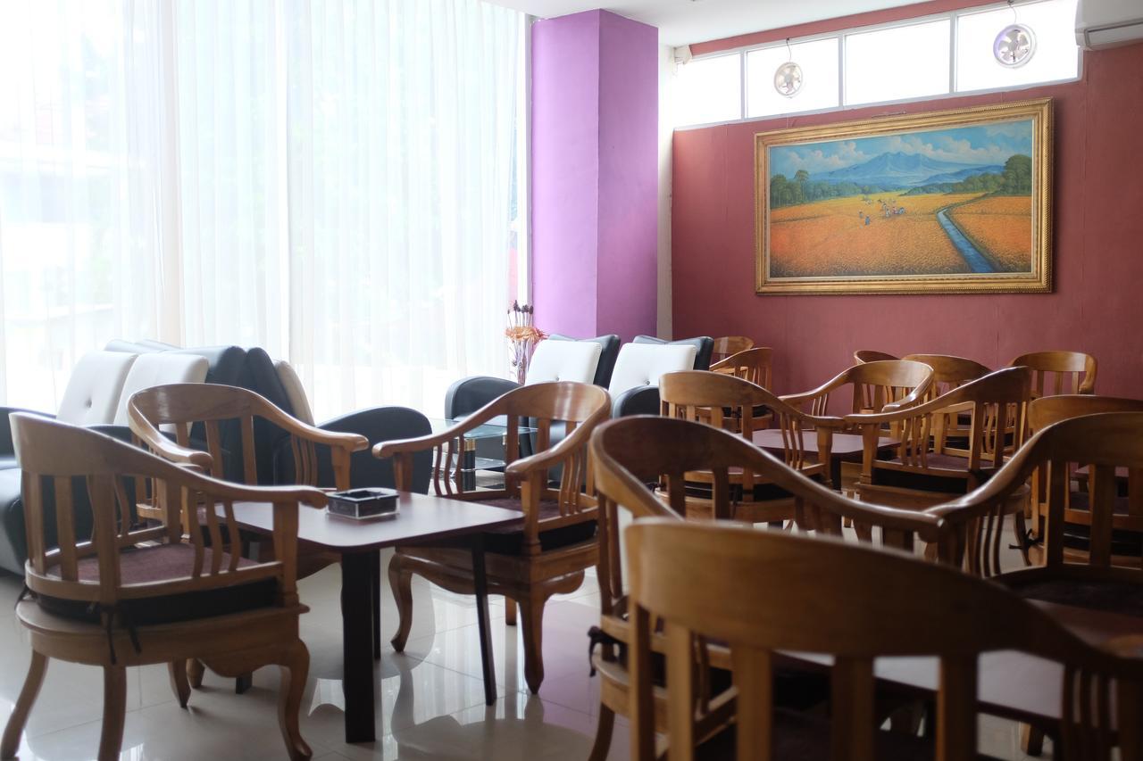 Reddoorz Plus Near Senen Jakarta Bagian luar foto